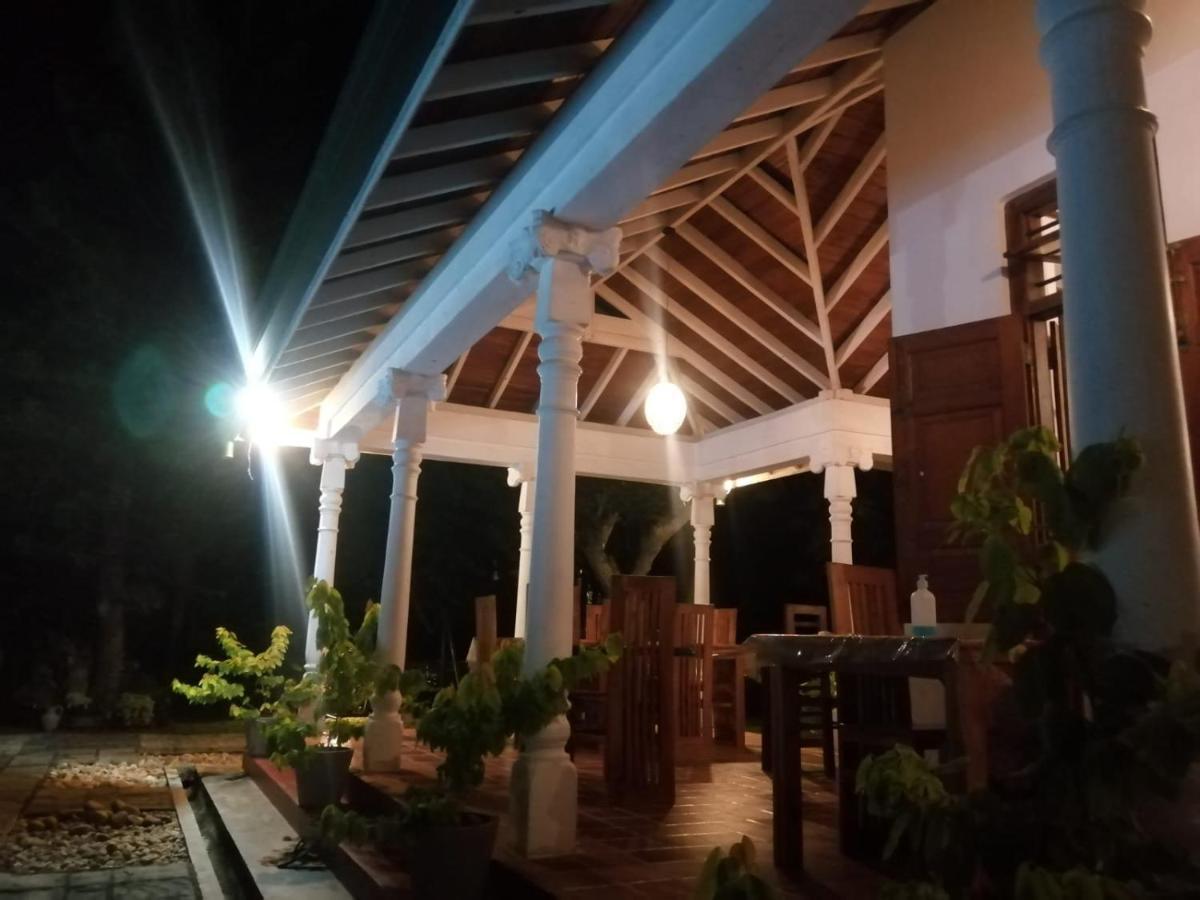 Tranquility Guest House Hikkaduwa Bagian luar foto