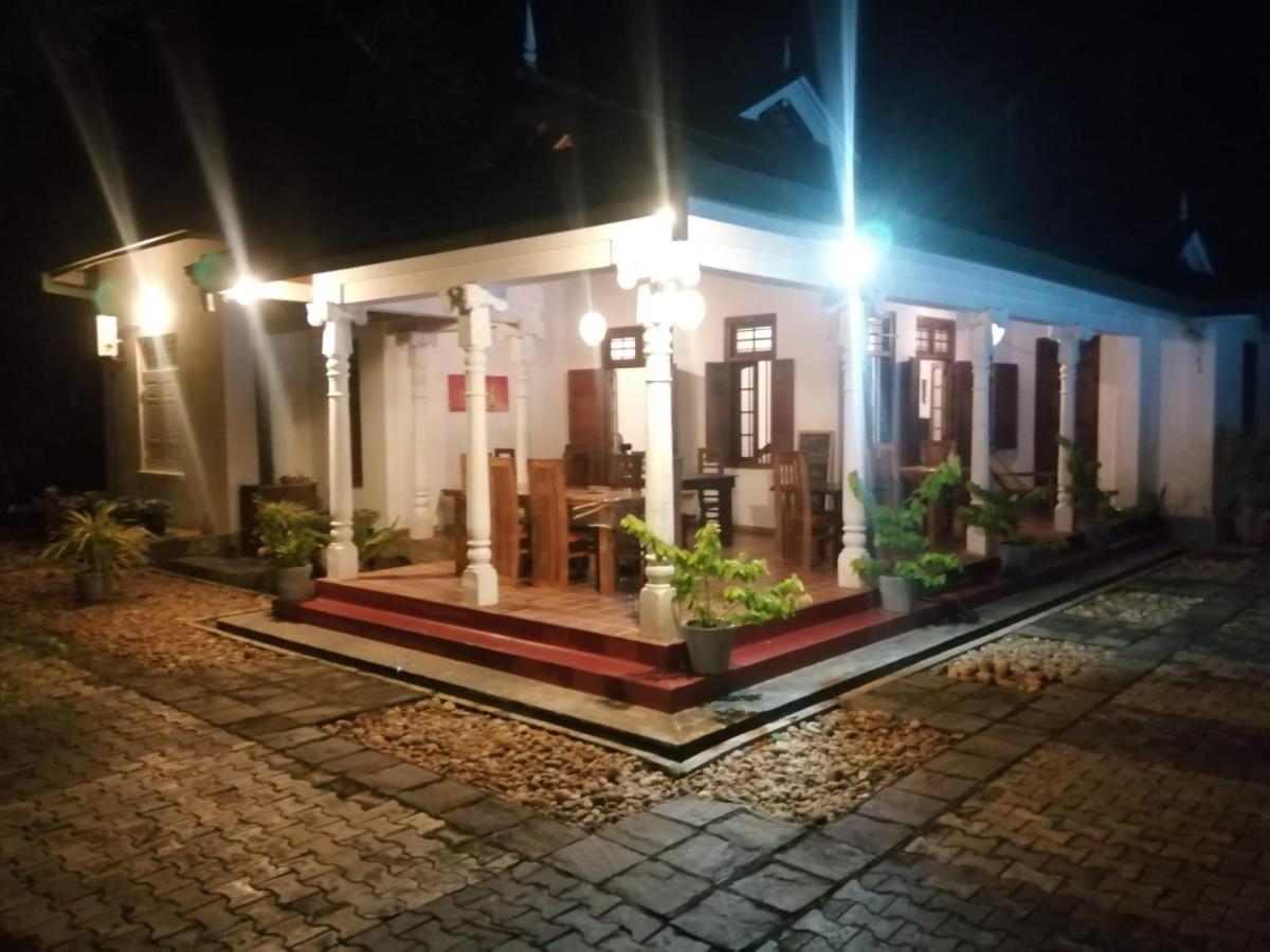 Tranquility Guest House Hikkaduwa Bagian luar foto