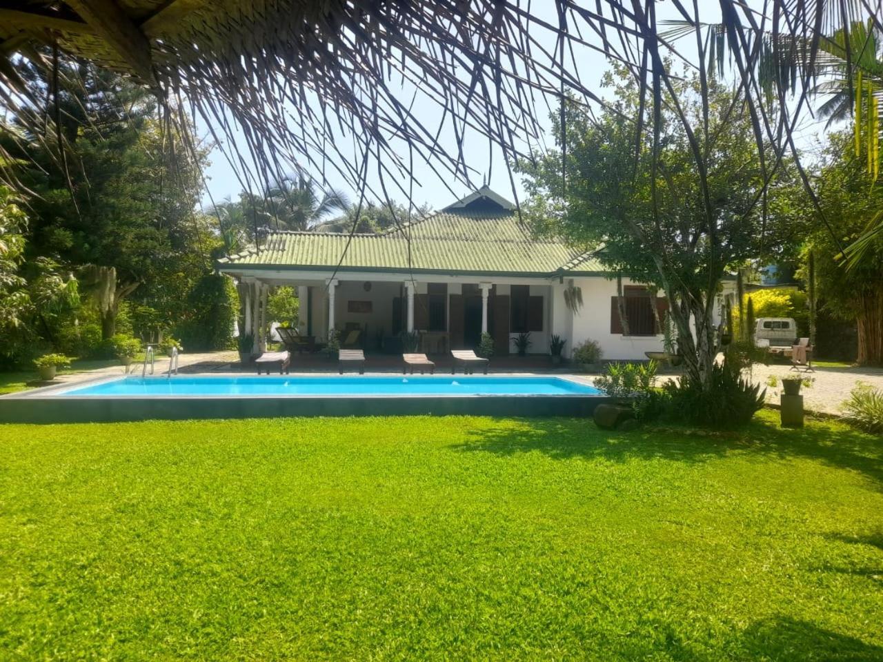 Tranquility Guest House Hikkaduwa Bagian luar foto