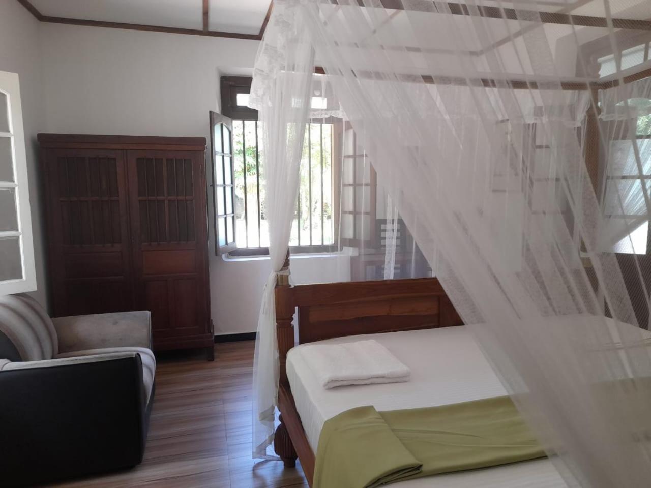 Tranquility Guest House Hikkaduwa Bagian luar foto