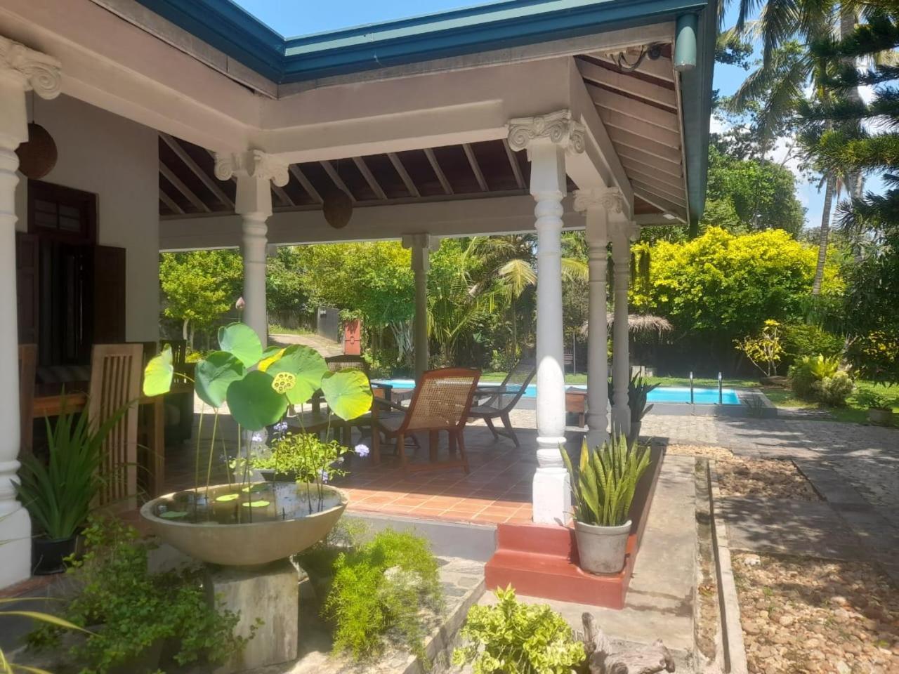 Tranquility Guest House Hikkaduwa Bagian luar foto