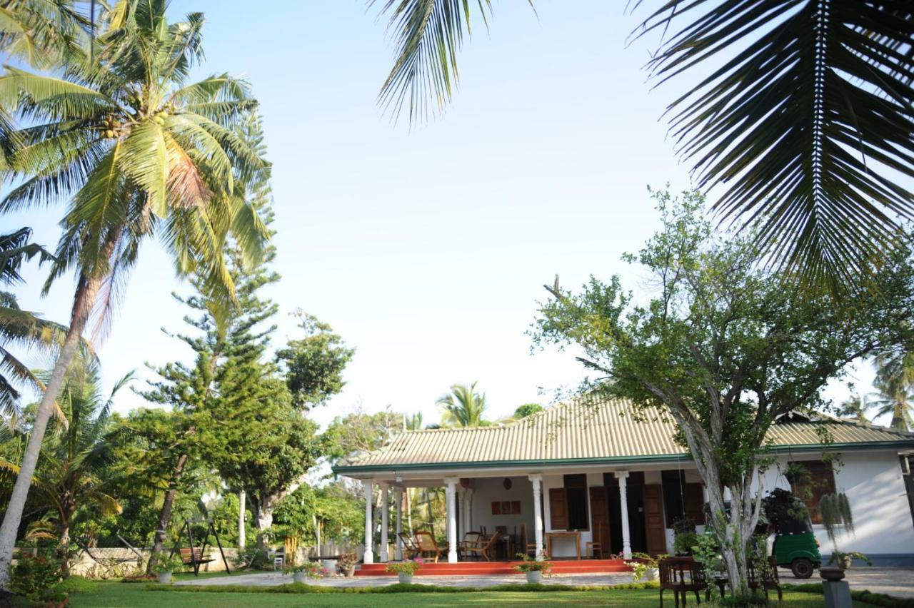 Tranquility Guest House Hikkaduwa Bagian luar foto