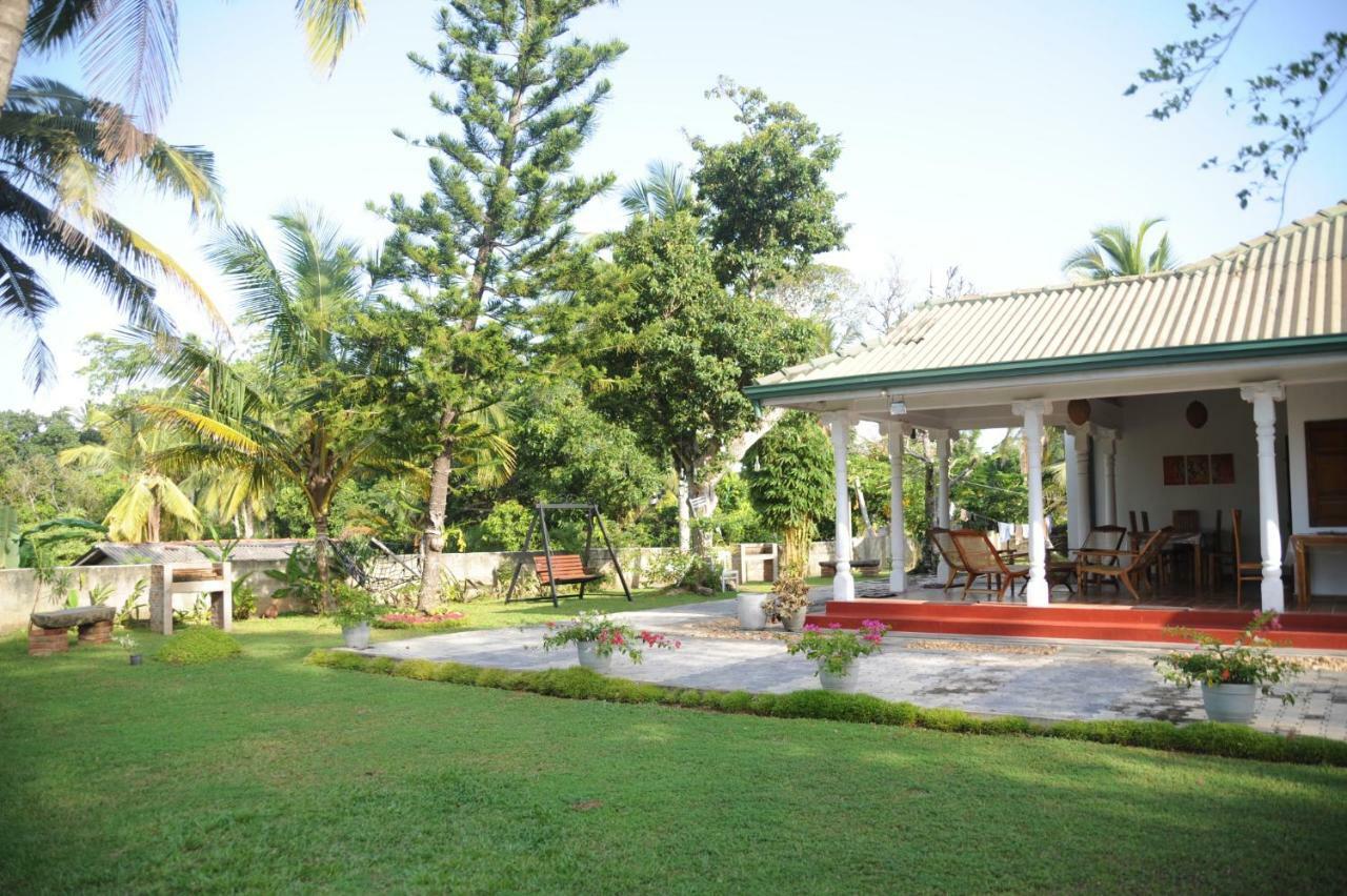 Tranquility Guest House Hikkaduwa Bagian luar foto