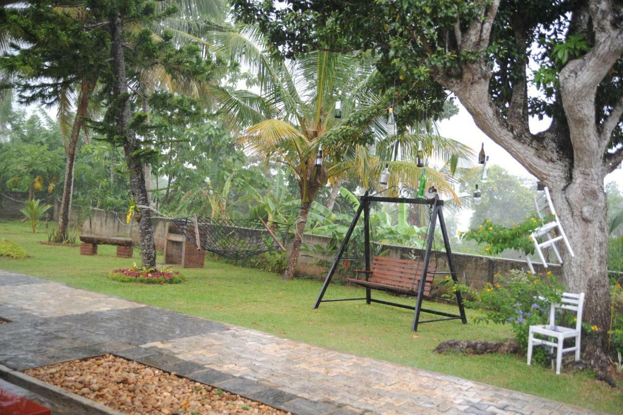 Tranquility Guest House Hikkaduwa Bagian luar foto