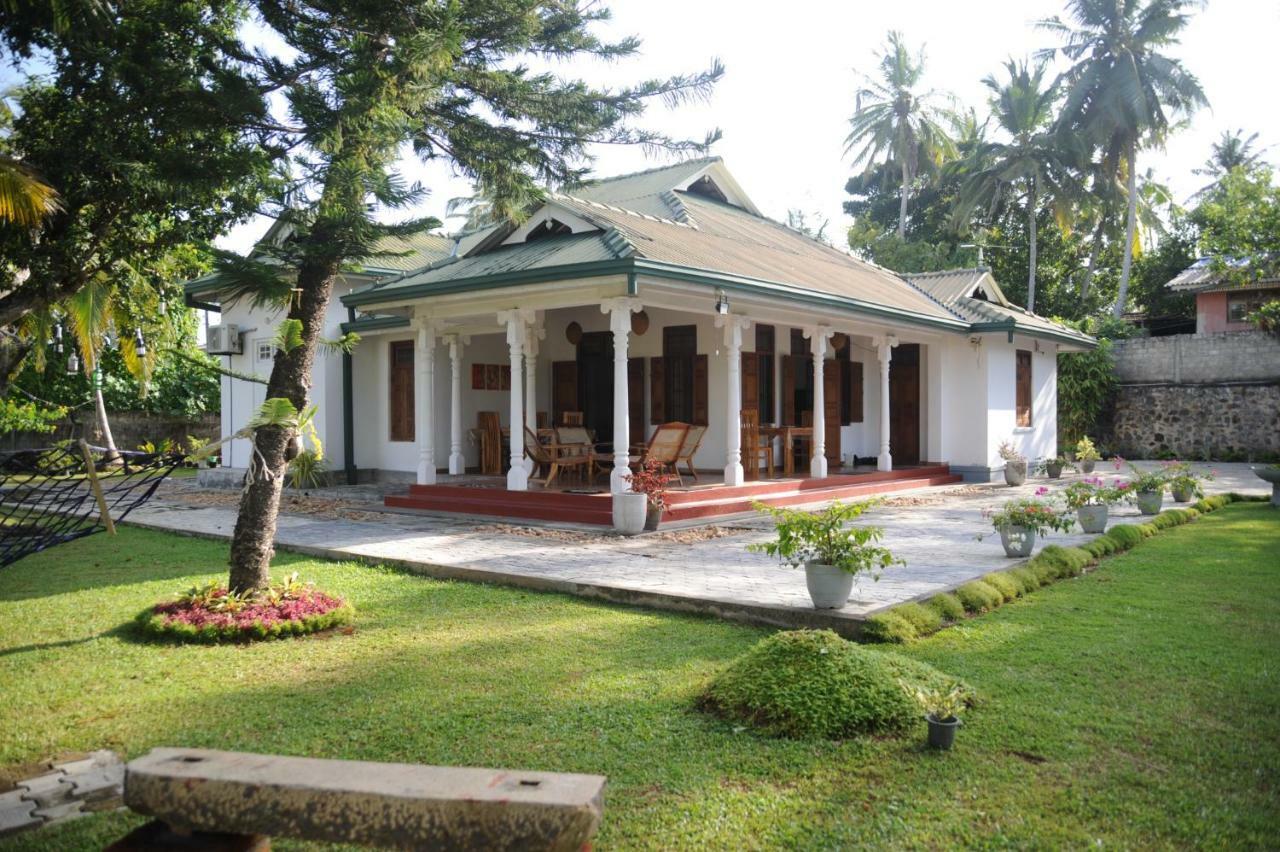 Tranquility Guest House Hikkaduwa Bagian luar foto