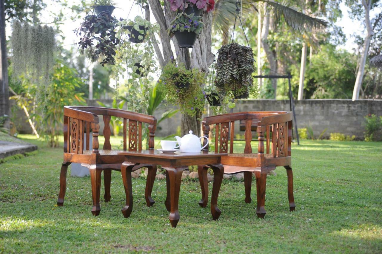 Tranquility Guest House Hikkaduwa Bagian luar foto
